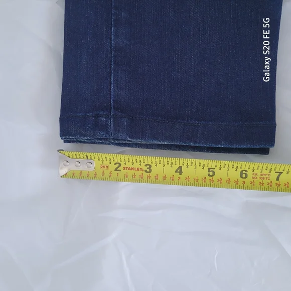 Paige Dark Wash Jeans size 27 - Picture 12 of 13